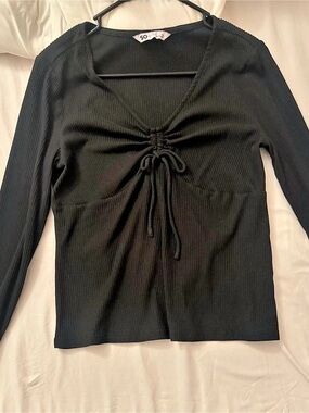 SO Ruched Long Sleeve Top in Black Size XL Like New